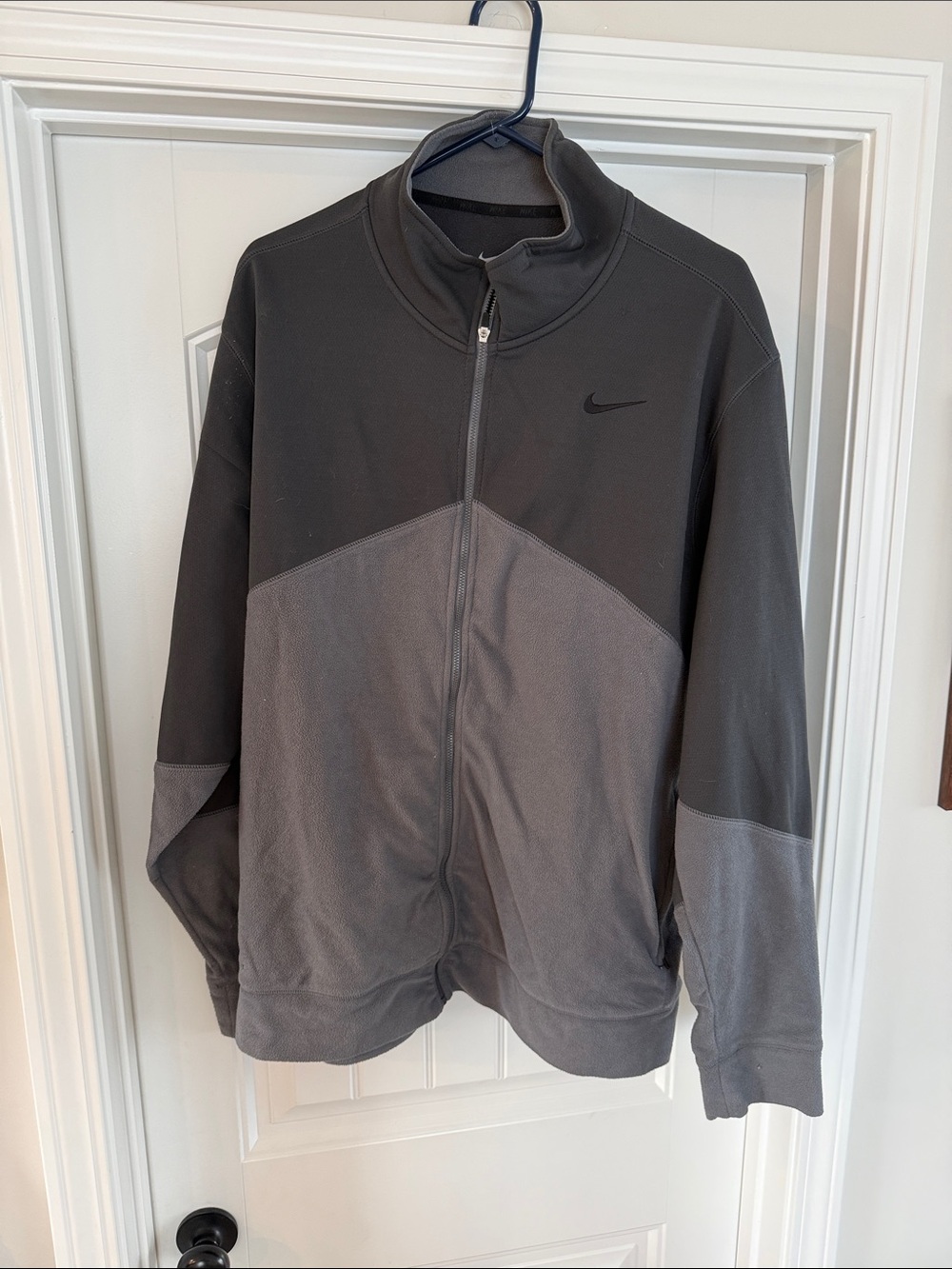 Nike Black and Gray Full-Zip Therma Fit Track Jacket